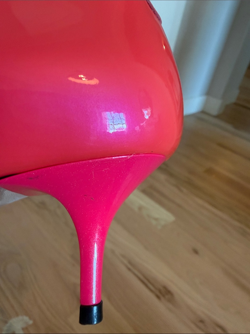 Jimmy Choo Hot Pink Patent Pointed Toe Pumps - Picture 7 of 8